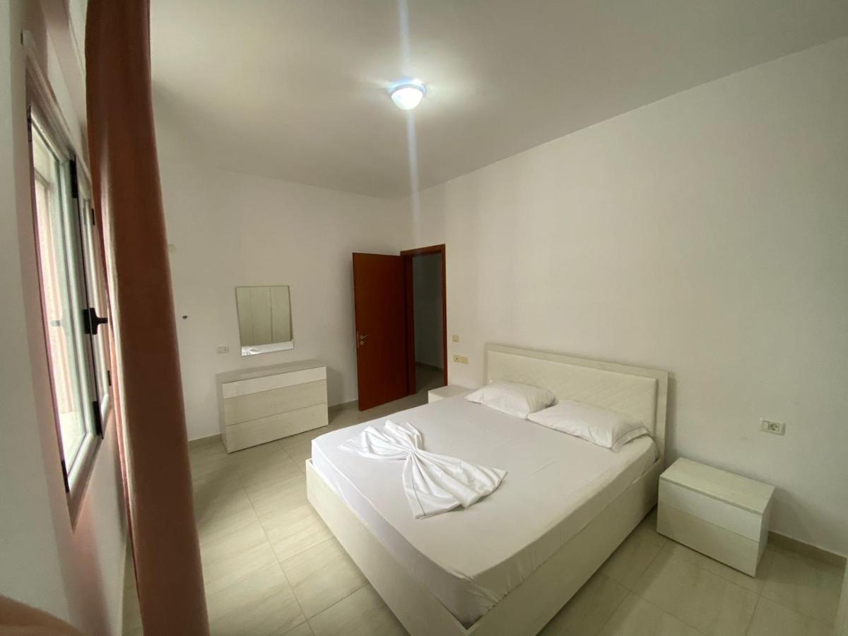 Vlora'S Apartment Buitenkant foto